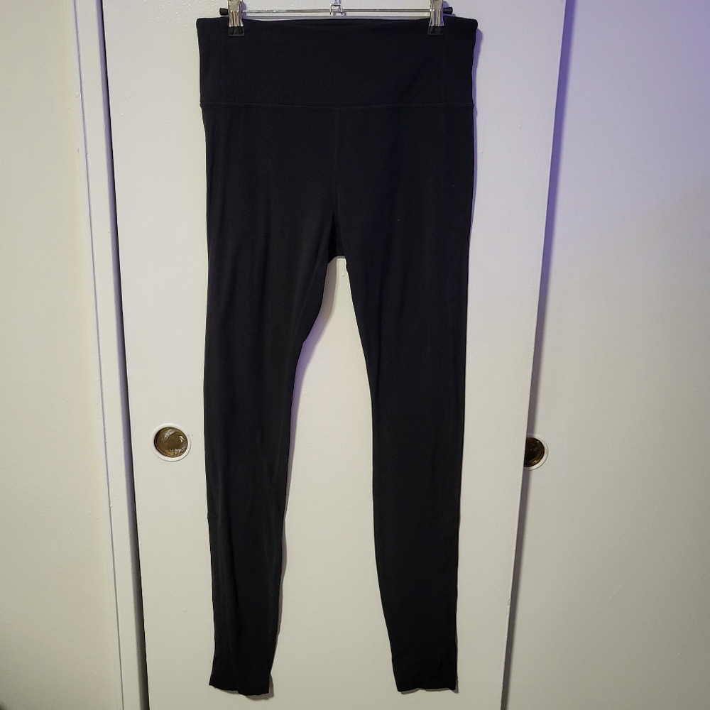 Athleta Black Stirrup Barre Leggings M